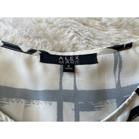 Alex Marie Ruffled Blouse, S, NWOT - Picture 4 of 4